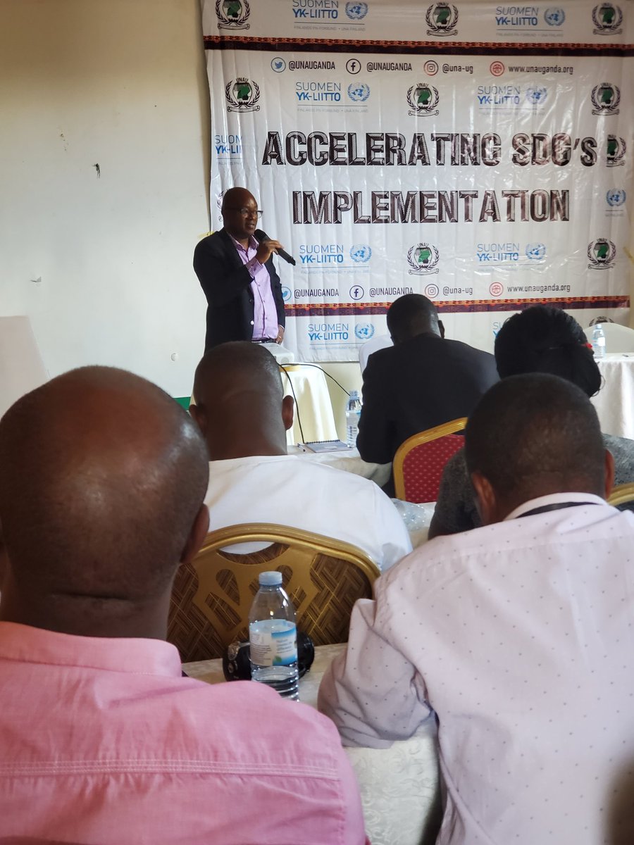 UNAUGANDA's tweet image. @MichaelWangusa from the Resident Cordinator&apos;s office @UNinUganda notes concerns on achievement of SDGs by 2030 during the Media Workshop on #SDGs,

He clears need for Road safety, Alcohol Regulation, Climate action &amp;amp; how the media has a major role to play in #AcceleratingSDGs.