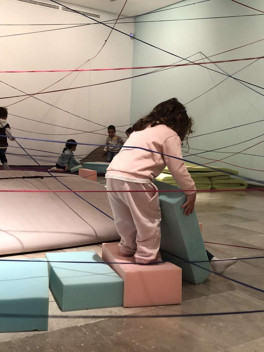 miradasinfan03's tweet photo. #apprehendere Otro día en @DomusArtium2002 Hoy la EIM Pizarrales. Espacios comunitarios, juego y arte contemporáneo @iesfrojas @JuanviSanchez https://t.co/J5mtvRMoJ4