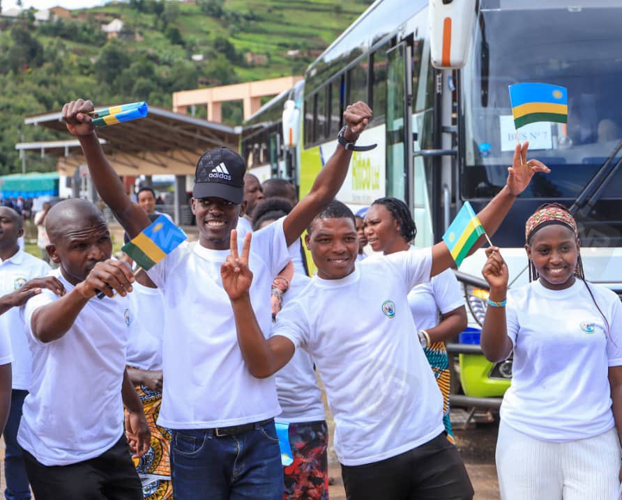 Engage_REACT's tweet image. In other news from our 🇺🇬 Reactors that attended the #REACT2023 project in Nakuru - 🇰🇪 , In preparations for #REACT2024 that will be hosted in 🇷🇼, today marks as the official Opening ceremony of Katuna border . 😎