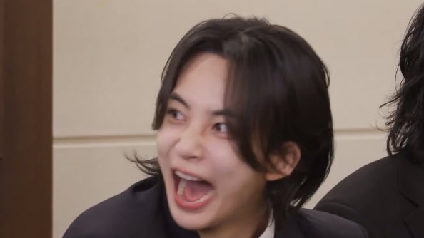 min9yu_tttop's tweet photo. jeonghan as snowball 😭 https://t.co/kJpbr1WJvb