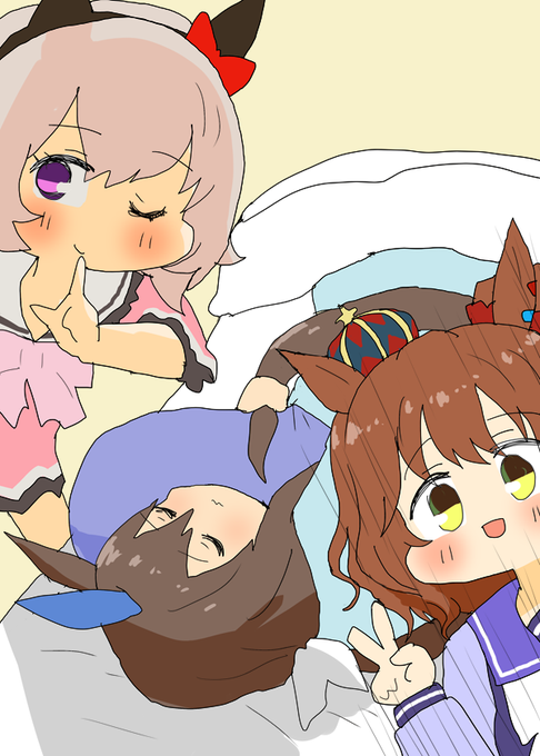 アヤベさんの寝姿撮ってるカレンチャン 
