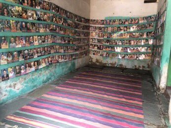 Rangaraodesai's tweet photo. @annamalai_k ji, Namaste🙏,
Got to know you are in my native #Raichur 
I would request you to find some time and visit our #Learn_Earn initiative, a unique library which consists of 800+ small books of inspiring personalities &amp; #freedomfightersofindia https://t.co/x1iK1VE1hL