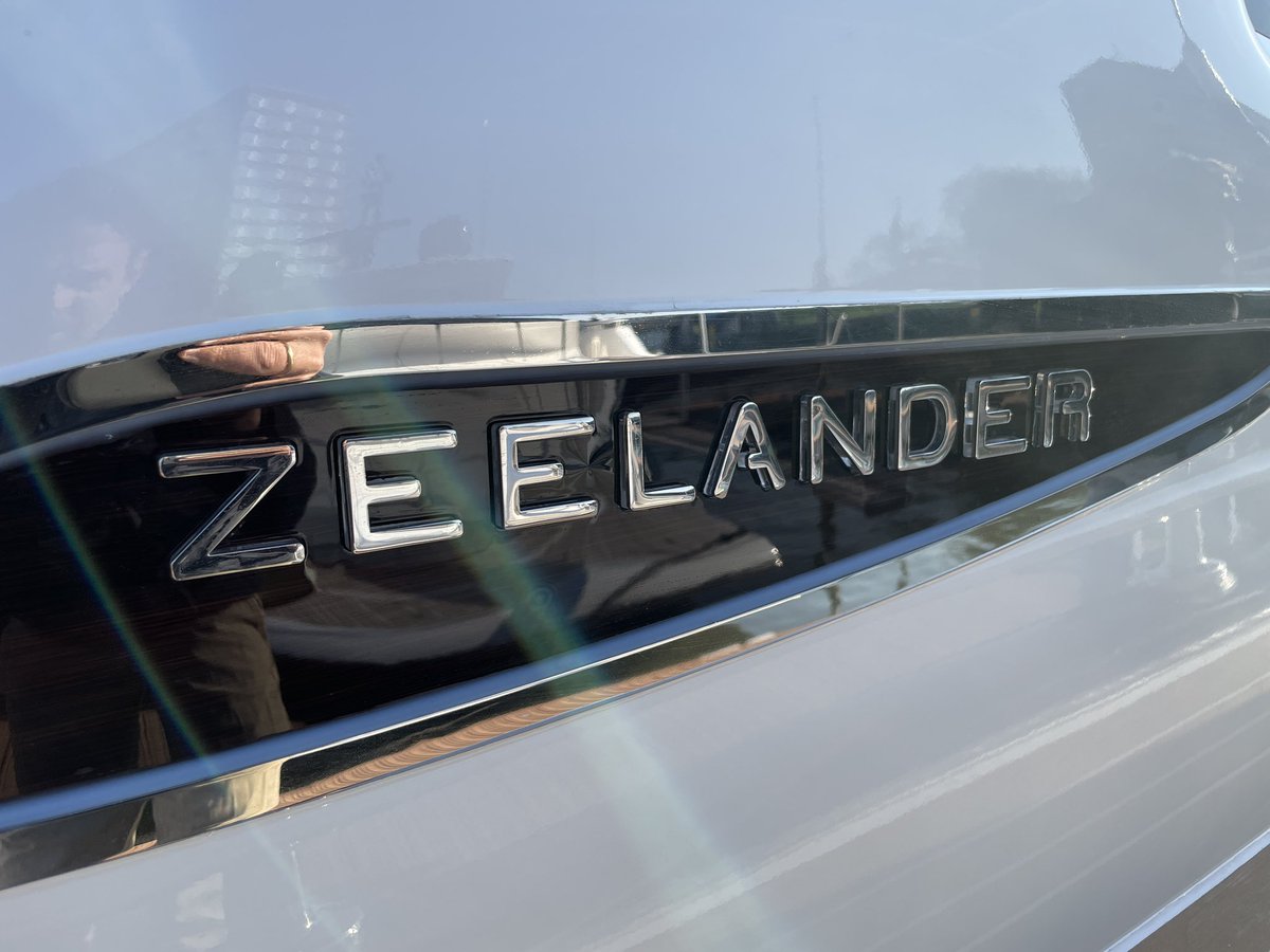 SamRFortescue's tweet photo. Putting the sublime new #Zeelander 5 through its paces on a sunny spring day in Rotterdam. This boat is unashamedly billed as a billionaire’s plaything #seatrial #luxury https://t.co/LBZKHCtd39