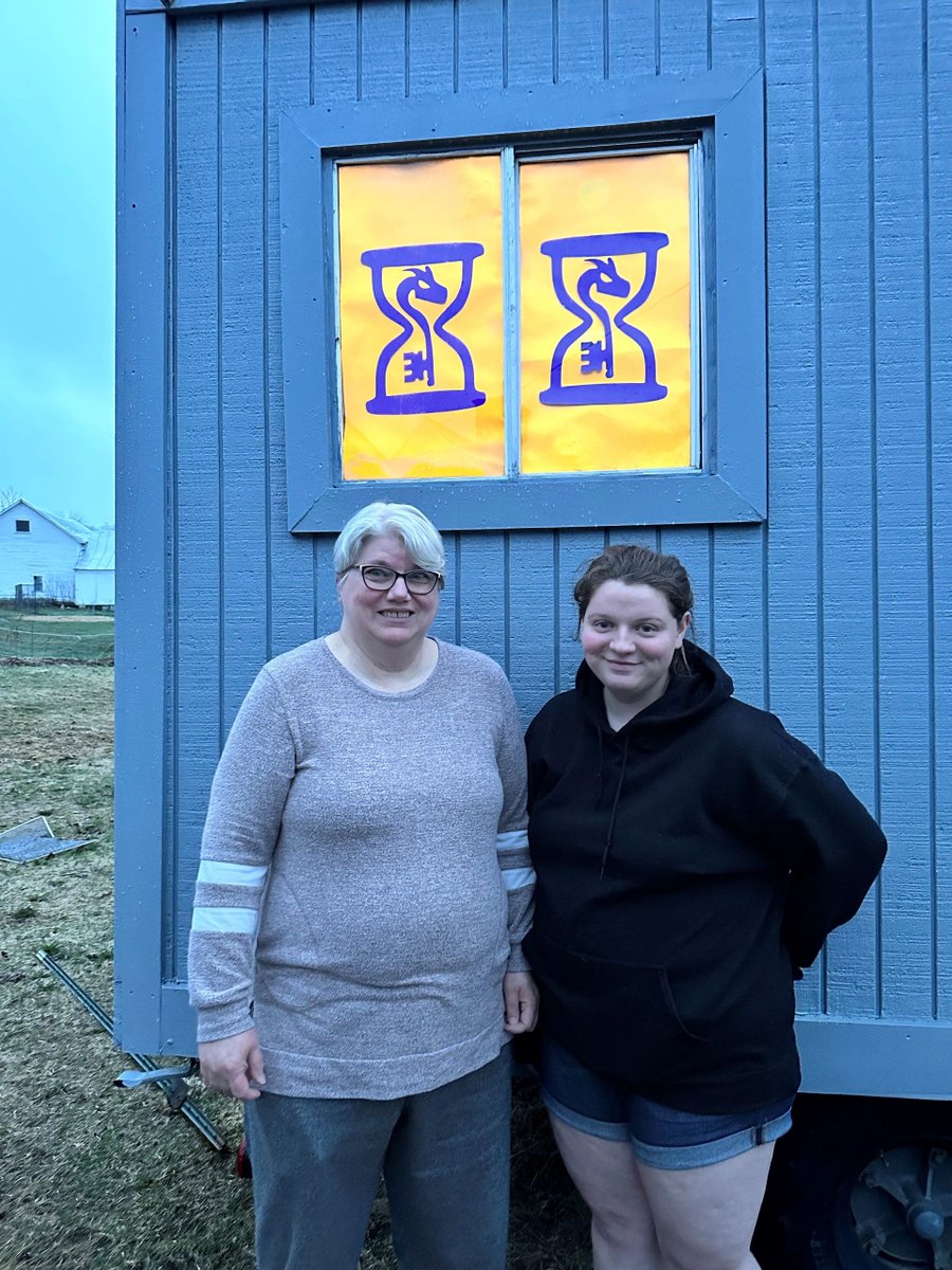 XscapedGames's tweet image. What's up, Wednesday!
Testing has been underway and we want to give a special shout-out to our first testers, Elizabeth and Danyelle!