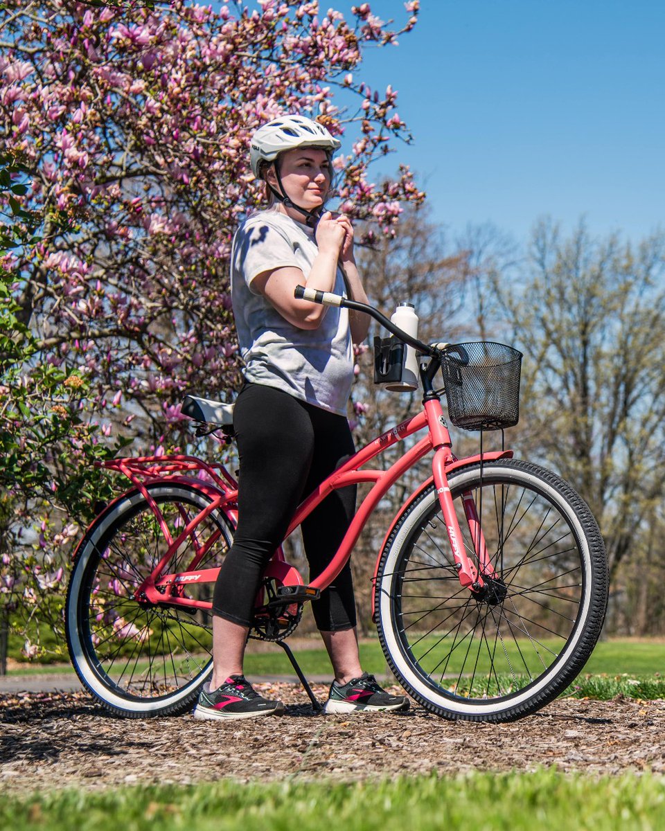 HuffyBicycles's tweet photo. Life is better on two wheels!π²ππΈπ #LiveTheRide
#HuffyBikes #Huffy #BicycleDay #CruisinInStyle #NatureRides #flowers #springflowers https://t.co/owRE7GudRC