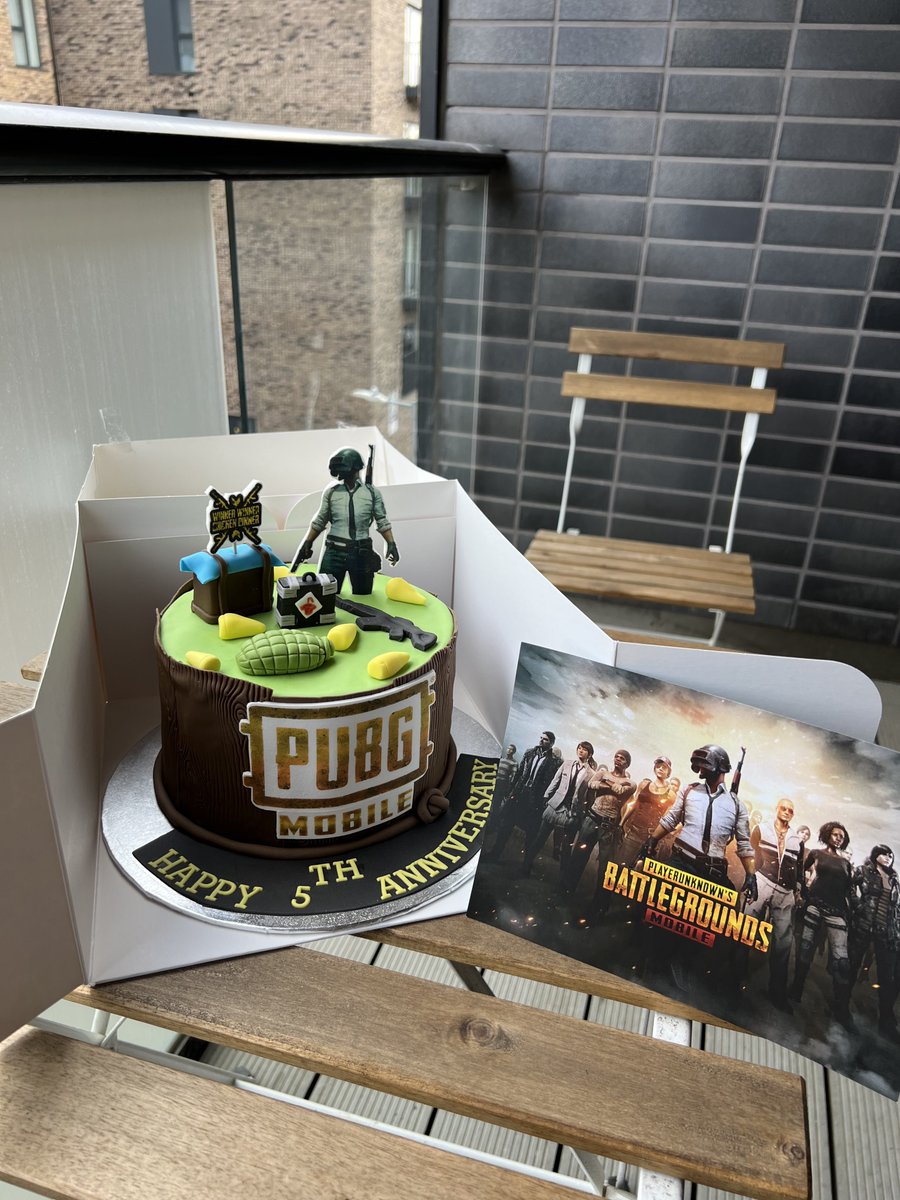 SonhoMobile's tweet photo. .@PUBGMOBILE cares about and loves their creators. 

Thank you so much for sending me this cake, and happy birthday once again, with that I want to host a giveaway.

Giving away 5x RPMs (battle passes/ or 960 UC x5)

To enter:
-Follow @SonhoMobile 
-Follow @PUBGMOBILE  
-Like and Retweet this post. 
-Tag a friend in the comments.

#PUBGMobile_Partner