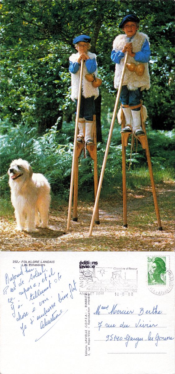 mercipourlacart's tweet image. Folklore Landais

Voir mercipourlacarte.com/picture?/37230/

Editions Laveille, Biarritz

#bâtons #bérets #BergerdesPyérénées #chienberger #costumesrégionaux #cuyouns #échasses #echasses #échassiers #echassiers #folklore #forêt #gourdes #guêtres #Landes #vestesenpeaudemouton 
#CartePostale