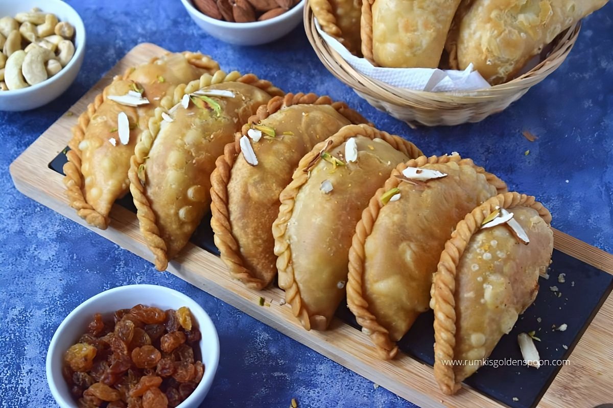 10-of-the-most-popular-delicious-vegetarian-dishes-in-madhya-pradesh