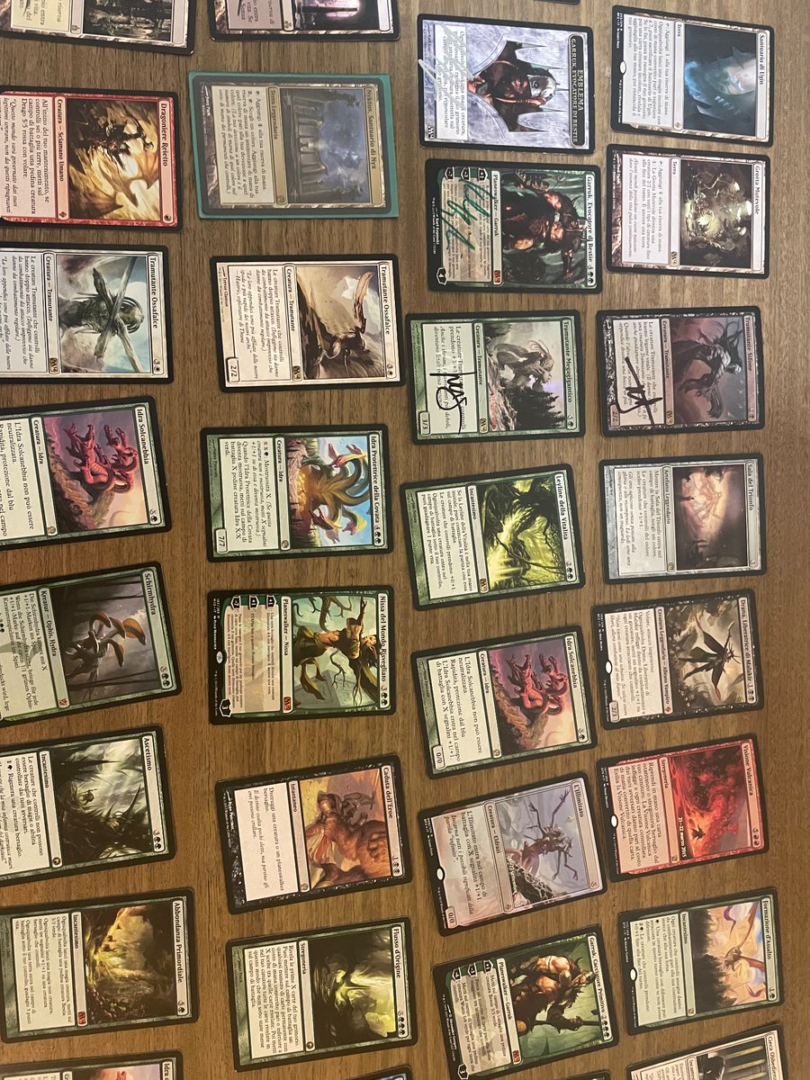 ryanpeterrson's tweet photo. @RodneyBedell Ok here goes, it’s mainly going to be Edh stuff and random cards but here’s some of them https://t.co/hvKM19viiX