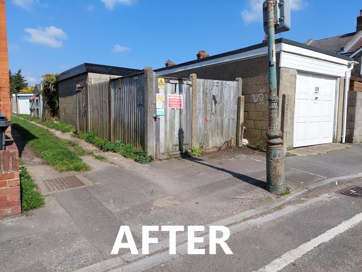RobRocc's tweet photo. Flytipping Spring Road
And again, we have cleared some flytipping items from the usual spot in Spring Road.
Please let me know any similar issues in East Cliff & Springbourne ward.
#BCPCommunity #BCPCouncil #flytipping #springbourne https://t.co/jO0LwqbIel