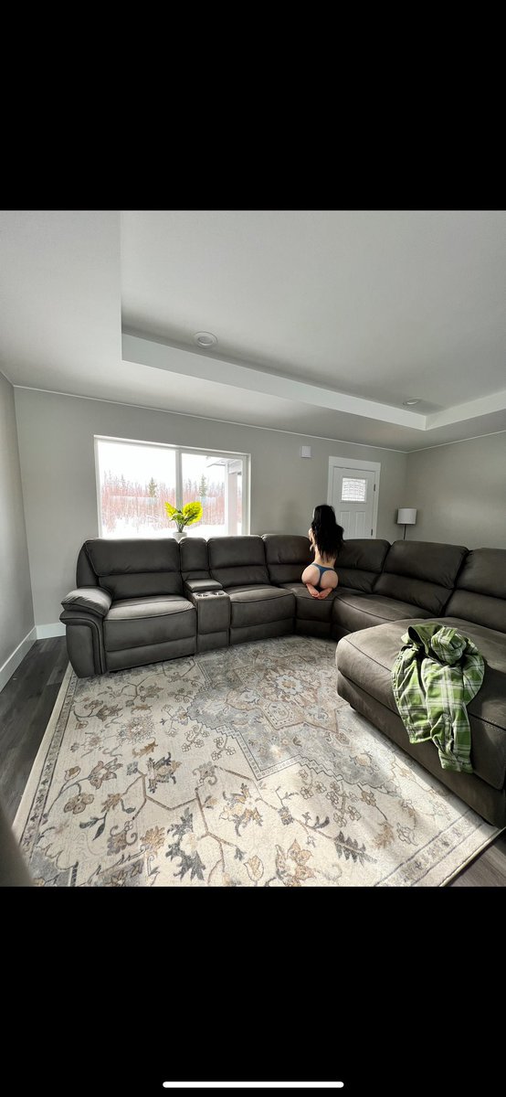 theymakefans's tweet photo. New house. Who dis? 

https://t.co/gg3Rv8eEyF

#onlyfans #sellingcontent #newhouse #newcontent #collab #collabwithus #sexy #petite #onlyfanspromo #onlyfansbabe #onlyfansgirl #onkyfansguy #hugecock #hugedick #hardcore https://t.co/qjVpumglYy