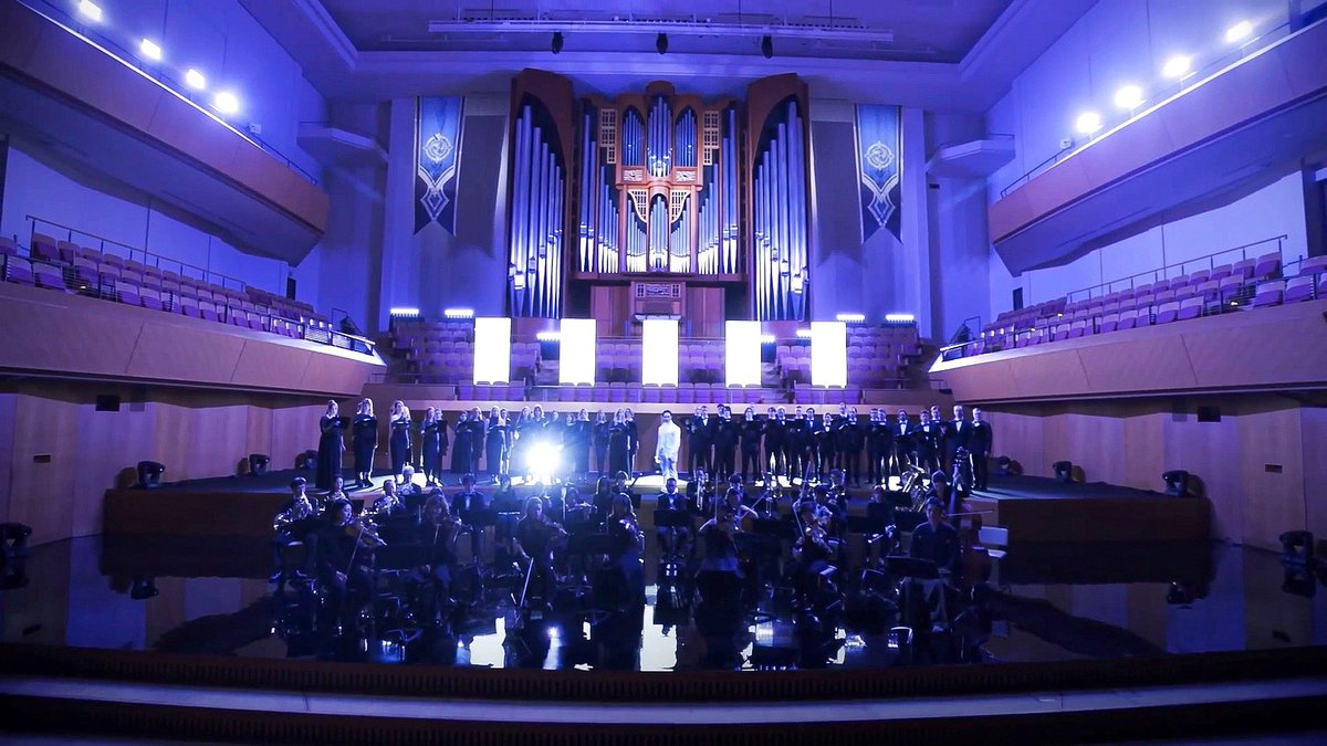 paoloadp's tweet image. I sing the solo part in the “Polumnia Omnia (Live Version)” MV.
As a fan of Genshin Impact and its beautiful music, it was a true honor!
Filmed and recorded at Yokohama Minato Mirai Hall with Tokyo Philharmonic Orchestra.
Music Production: HOYO-MiX
Co-Production: Sony Music…