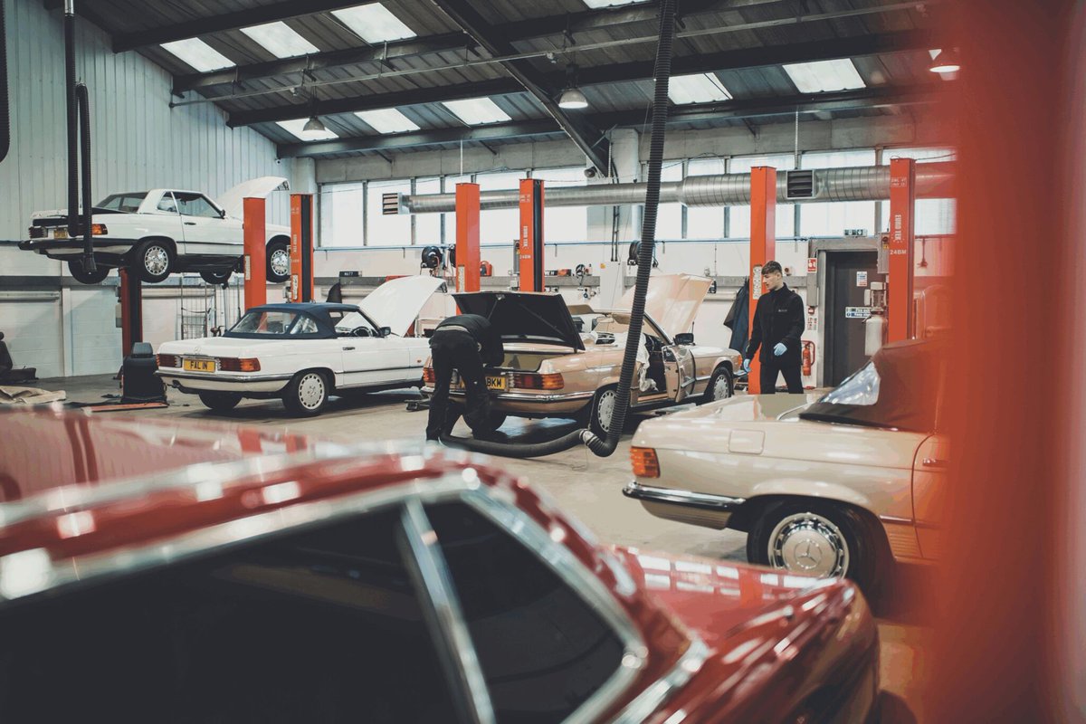 TheSLShop's tweet photo. Reminiscing about a day spent with @amyshorephoto.
One thing you all tell us is that you don't realise how BIG we are. So why not see for yourself on the 13th May?
https://t.co/5KRba6mYKw
#SLSHOP https://t.co/E3sgsAzH8Y