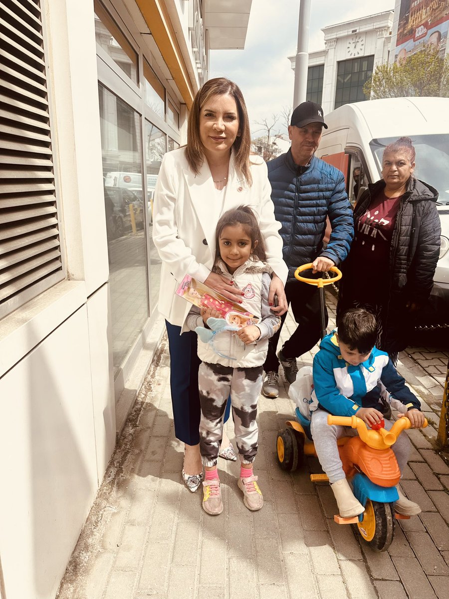 arzuerdemtc's tweet photo. 📍Çatalca

Milletvekili Adaylarımız Özge Tekoğulları, Hakan Topsakal,Mehmet Galip Dere,Enes Yılmaz,İlçe Başkanımız Halit Tuncay Uğur,Çatalca Ergin Örs, Güngören Muhammed Enes Mar,Esenyurt Ocak Başkanımız Emre Azaklı, Arnavutköy Ocak Başkanımız Emrullah Günay, #MHP @_MHPistanbul_ https://t.co/wE5mEdCHub