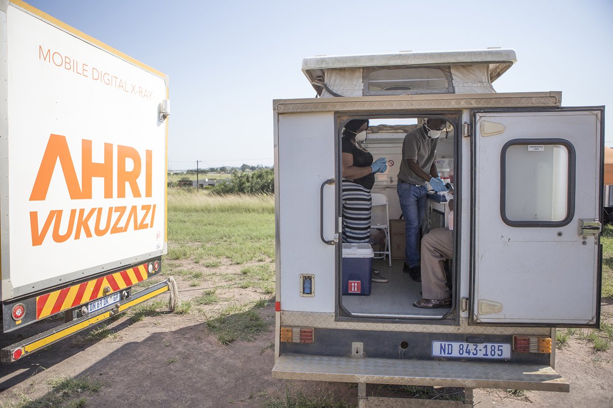 Mounting evidence indicates a bidirectional relationship between #TB & diabetes. A new study led by @AlisonCCastle investigated the relationship between prior TB & diabetes (HBA1c ≥6.5%) in rural 🇿🇦 leveraging data from AHRI’s Vukuzazi, a community-based population cohort. 🧵1/4