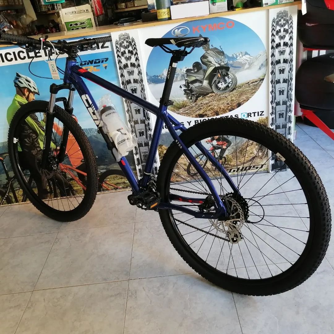 MotoyBiciOrtiz's tweet photo. Francisco Javier acaba de estrenar una #conorbikes https://t.co/zESJHq4QeQ