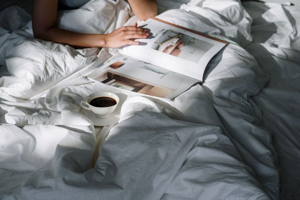 JhbRawson's tweet photo. Looking to do a master bedroom makeover? Read here for 8 top tips: https://t.co/vg1vwIPiry https://t.co/HNzc5S3cfh
