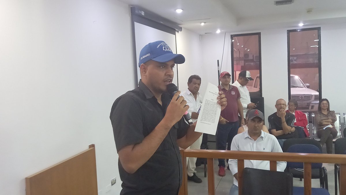 DessireeContre1's tweet photo. Leg. del bloque de la #Patria aprobaron la solicitud de recursos adicionales hecha por el gobernador del Estado #Barinas para la continuidad de la avenida nueva #Toruno, #RevoluciónÉtica @NicolasMaduro https://t.co/xyLlBdnI0c