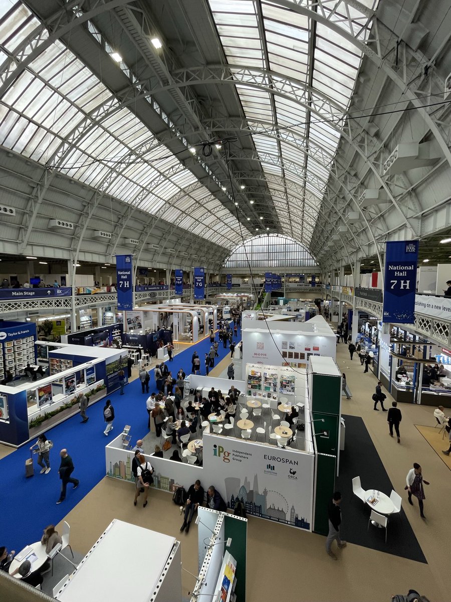 Emma_Stones4's tweet photo. Day 2  at @LondonBookFair!!! I’m ready for you! 🤩 #LBF2023 #londonbookfair https://t.co/zgNXw0cOZE