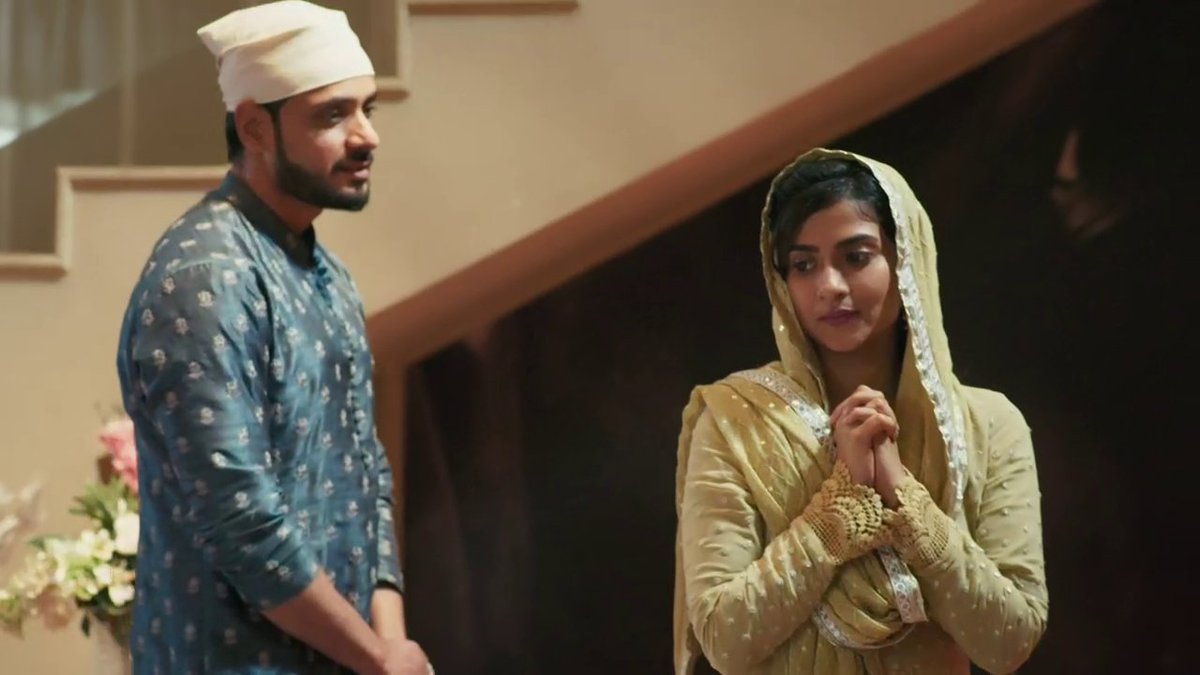 lifedipika's tweet photo. Tere Bina Jeena Kya Hai
Jaise Sab Beparwah Hai

#KathaAnkahee https://t.co/hpiGIJjKPq