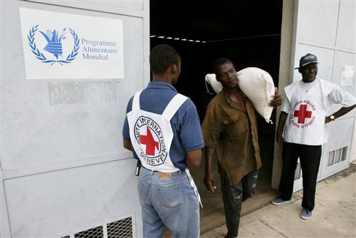 Protecting the personal #data of people affected by armed conflicts &amp; other humanitarian crises is a vital aspect of protecting their lives &amp; dignity. <a href="/ICRC/">ICRC</a> &amp; <a href="/WFP/">World Food Programme</a> have now signed a Framework Agreement to facilitate data sharing in the field &amp; ensure the highest standards are met