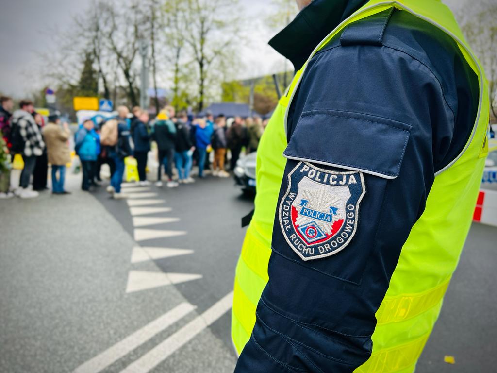 dziewczynka17 (@bazooka21239758) / X