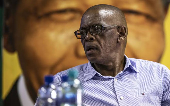 AlbaMokopane's tweet image. Mara comrades are cruel. They lied to Cde Ace and told him he is powerful in Khongi and he can call others names like Mthengisi willy-nilly. Now he is finished and out in the cold