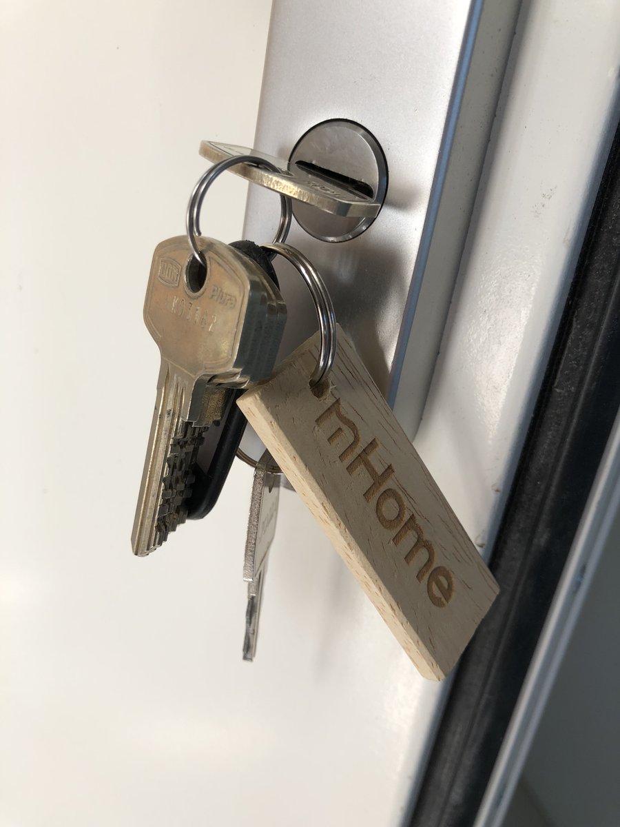 Het is een feit! Vandaag zijn de laatste <a href="/mHome/">Ron</a> woningen opgeleverd en daarmee maken de nieuwe bewoners de community aan Telkesveld compleet. Samen geven zij vorm aan hun wijk, die nog volop in ontwikkeling is. #dewijkvandetoekomst #gebiedsontwikkeling #innovatie #duurzaamheid