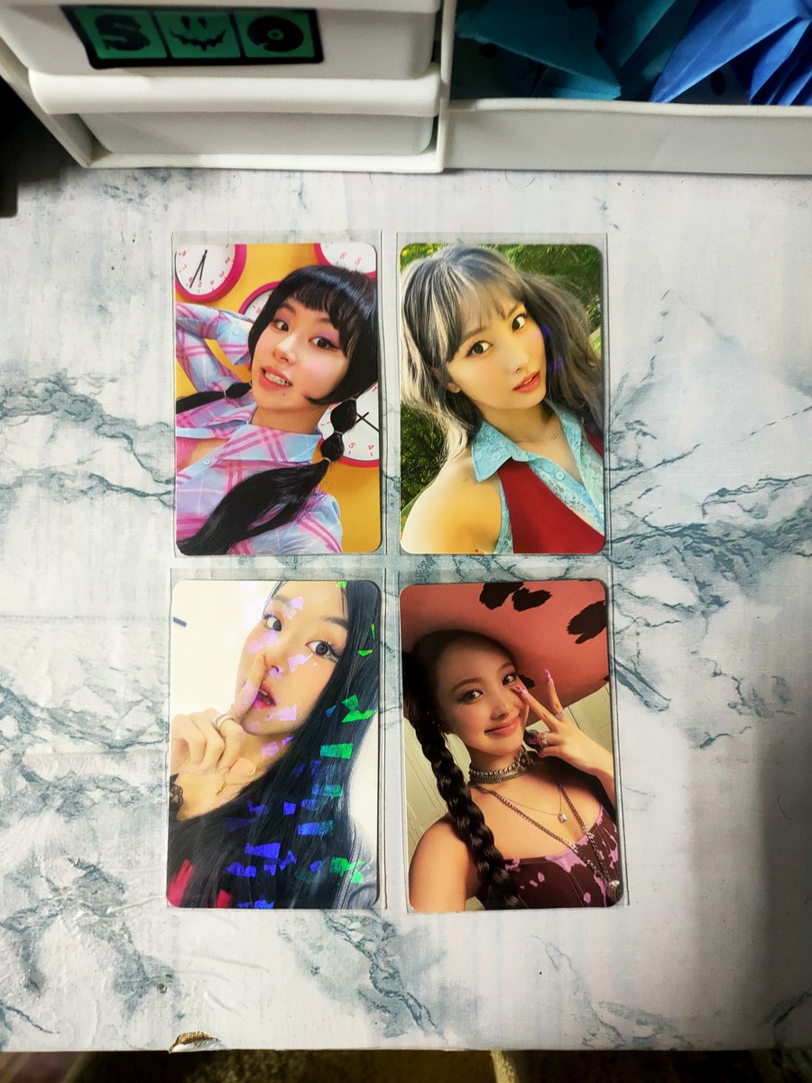 vimhhyunnee's tweet photo. WTT TWICE READY TO BE PC
#pasartwice #pasartwicemy
have : 1st pic
want : 2nd pic (each member : 1)
3rd pic ; freebies if trade with MS Digipack PC (solo) not unit
#pasaronce #pasaroncemy https://t.co/Zsl5WuxprF