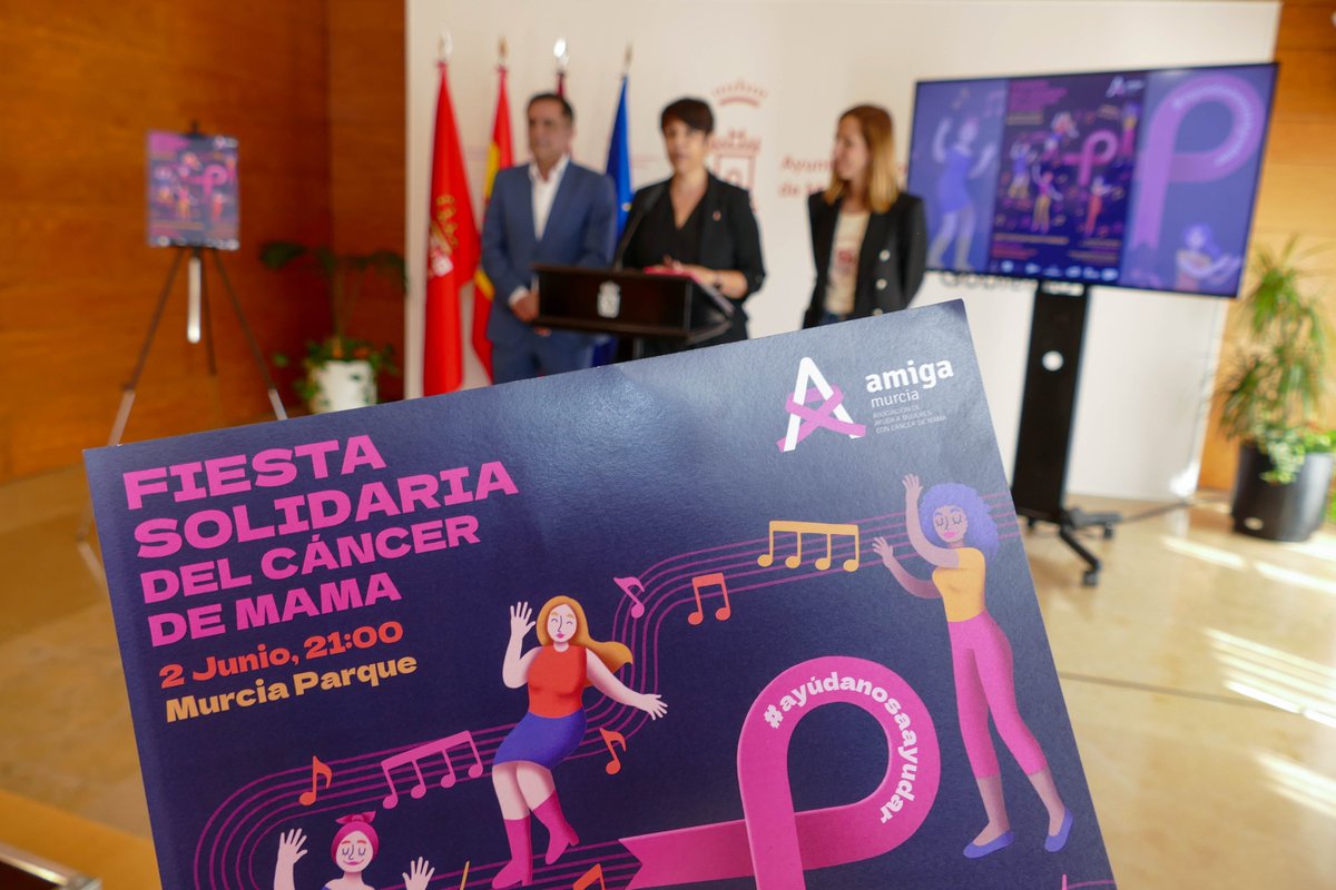SerranoJAntonio's tweet photo. 🎀Me hace mucha ilusión que la @AmigaMurcia vuelva a celebrar su fiesta solidaria después de estos años de pandemia. Será el próximo día 2 de junio en el Murcia Parque.

Sois un gran apoyo para las miles de #mujeres que sufren #CáncerDeMama en nuestro municipio.

Muchas gracias🫶 https://t.co/r3OeIvR9sv