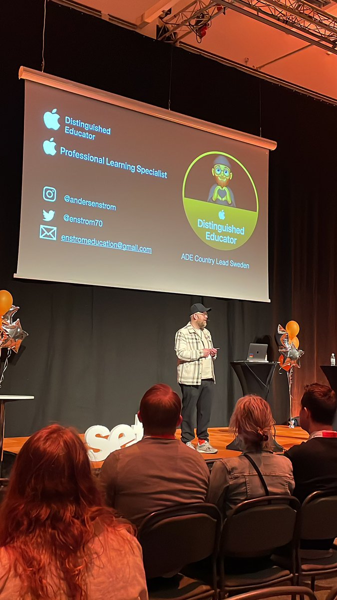 Nyfiken på digitala verktyg för att skapa en motiverande undervisning? 
Inspireras av guldäppelvinnaren @aenstrom70 <a href="/AppleEDU/">Apple Education</a> 
Koppla framtidens förmågor till internationalisering genom eTwinning eller Erasmus <a href="/Utbyten_se/">Utbyten.se</a> #skola #21stCenturySkills #SETT