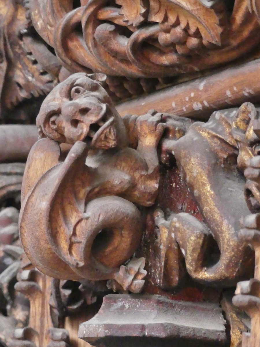 mutley7781's tweet photo. @wenD1285 @NellytheWillow @morgrugyn @History_Ann Absolutely Wendy, the detailing is quite amazing.
Two further examples of details from the pulpits here -
Lew Trenchard’s #Pinwill ape
& Kenton’s 15th C ape.
#Woodensday https://t.co/xNpJXcI7ZZ
