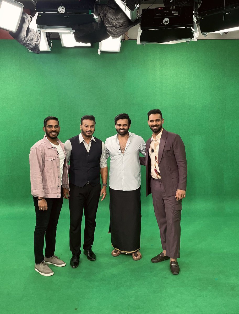 dwarakaraviteja's tweet photo. The very humble @jetpanja was on our show last night for the very interesting match between SRH vs MI 🧡💙
Good luck for #Virupaksha 🔥🔥
@officialjiocinema 

#iplonjiocinema #srhvsmi #saidharamtej https://t.co/Xg4sK58TT3