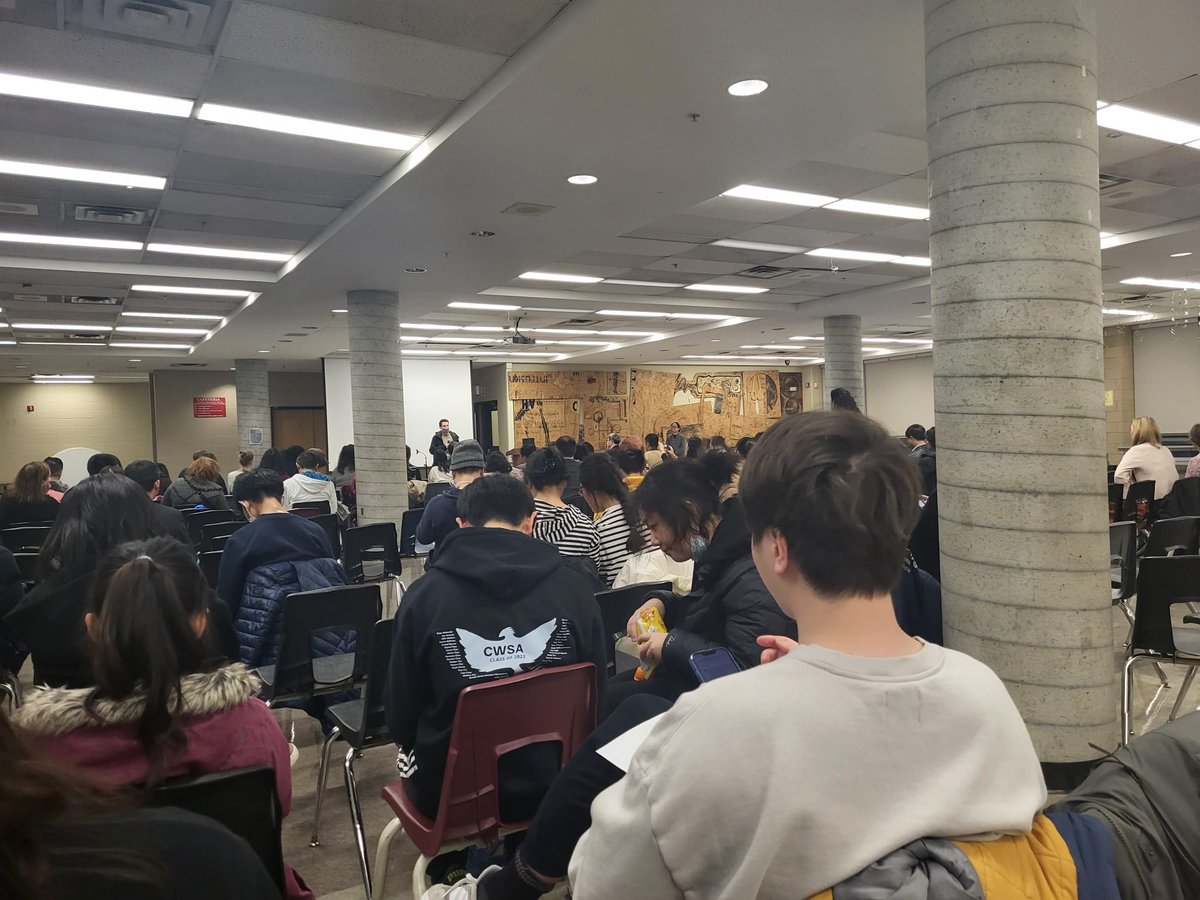 DrPeiTO's tweet image. Thank you to the 250 students, parents, staff who attended my Forum on the TDSB Lottery for Specialized Programs last night. 100% of speakers were opposed to the lottery system. Serious flaws in the unfair system were exposed. We must develop a fair system that works for everyone