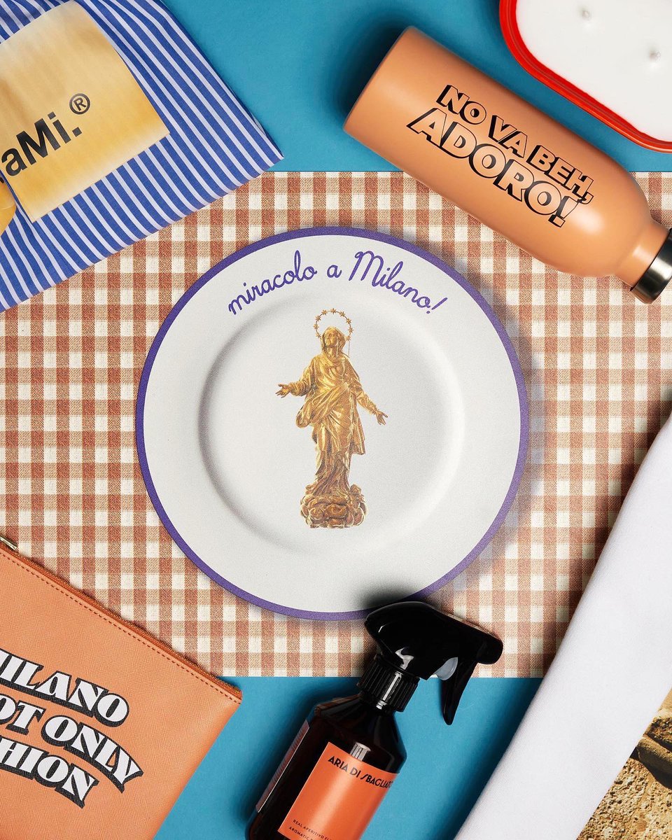 Rinascente's tweet photo. Vieni in #RinascenteMilano e fatti sorprendere dalle capsule collection per il progetto #amaMI, realizzate con #MSGM #Kartell #Seletti #24Bottles #MoroniGomma #Tooy #Slurpdesign #Woodd #Weedd #RhizomeScents #CodiceIcona #PastiglieLeone e #Sciuraglam.
Ti aspettiamo anche online! https://t.co/61NiWoodtl