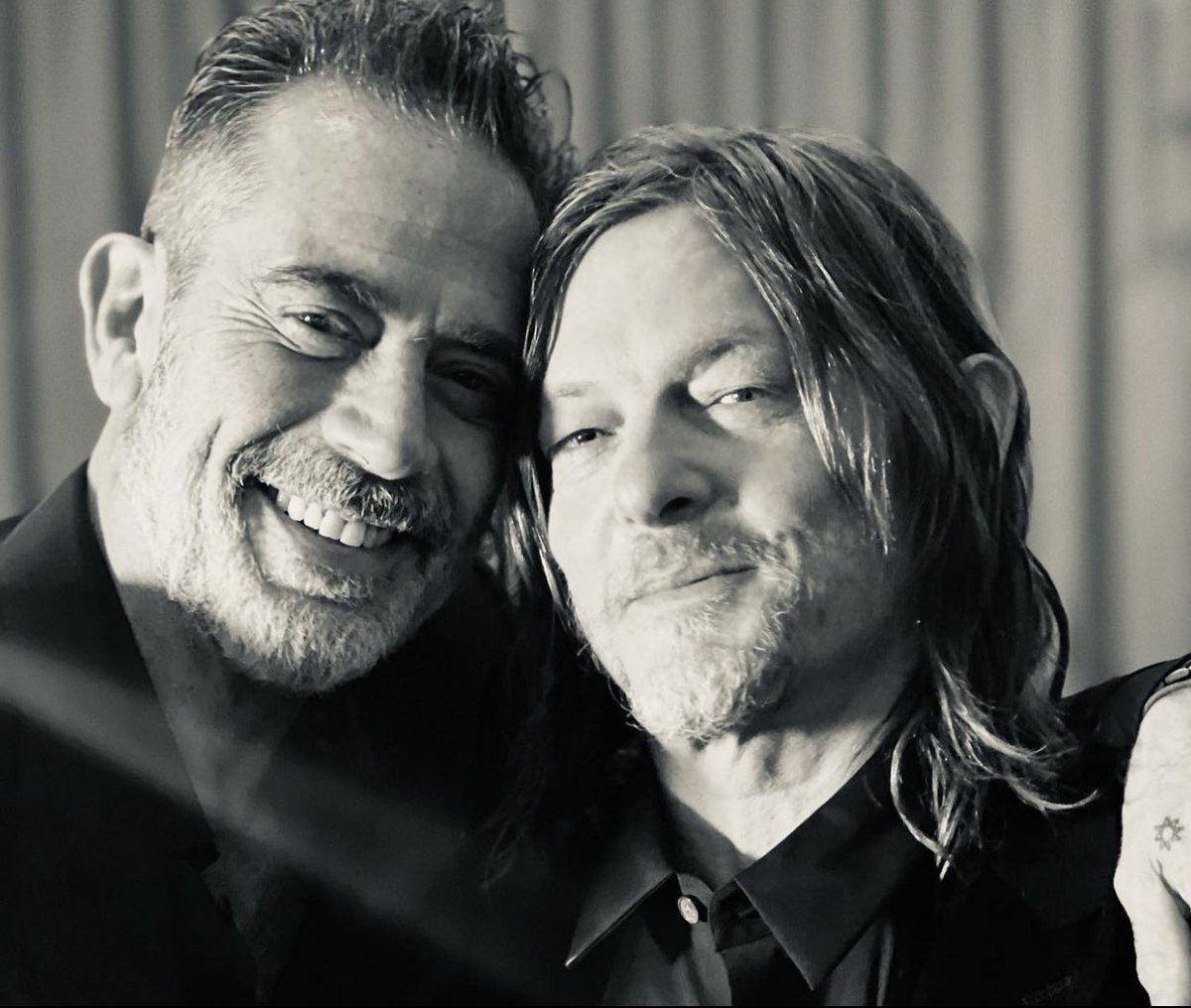 sunshinesreedus's tweet photo. LOOK AT THEM 😭🖤 https://t.co/W9ZtD6krdn