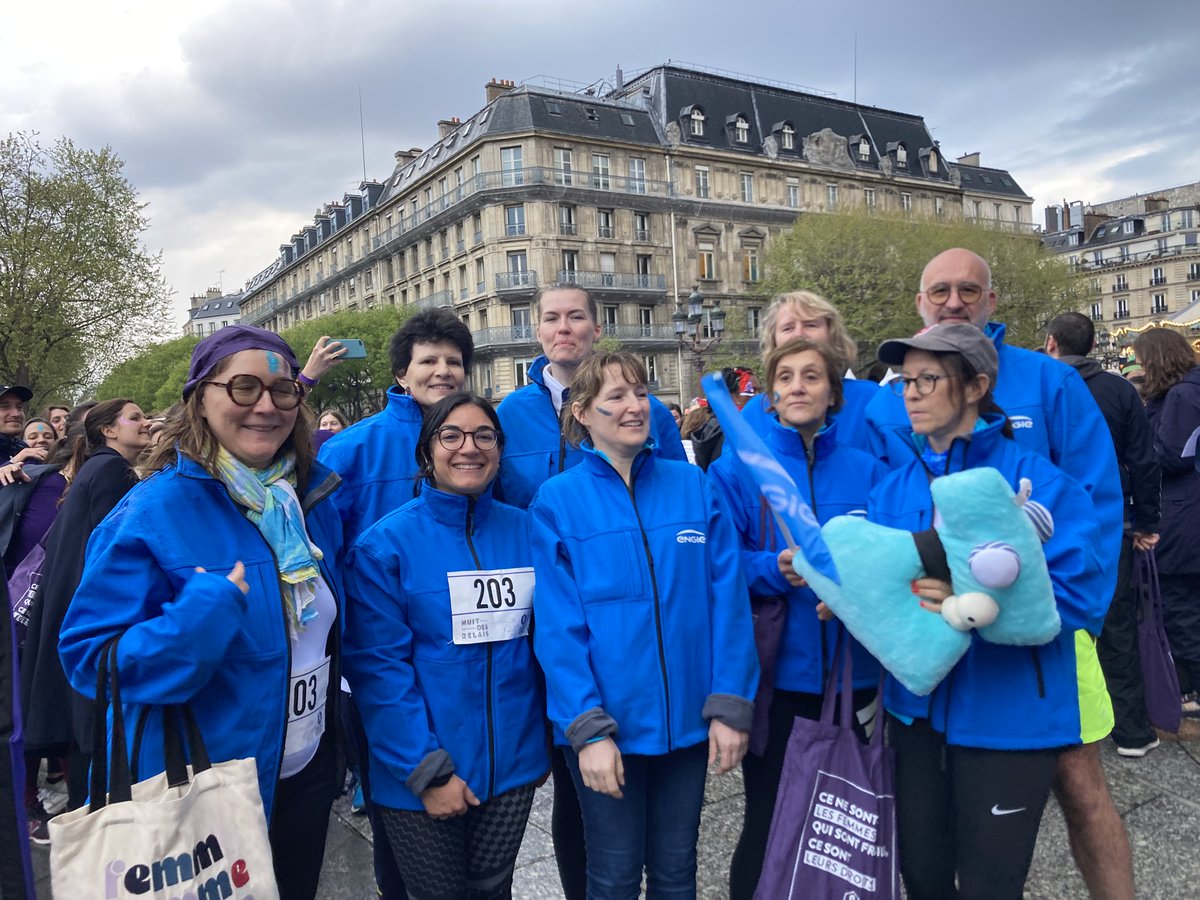 Malgré la pluie, la team ENGIE n°203 était au rendez-vous ce mardi 18 avril pour "La Nuit des Relais" courir pour l'égalité et la fin des violences faites aux femmes. Course festive et solidaire <a href="/EmilieFatis/">FATIS</a> <a href="/cathcoll_/">Catherine Collinet</a>  Merci