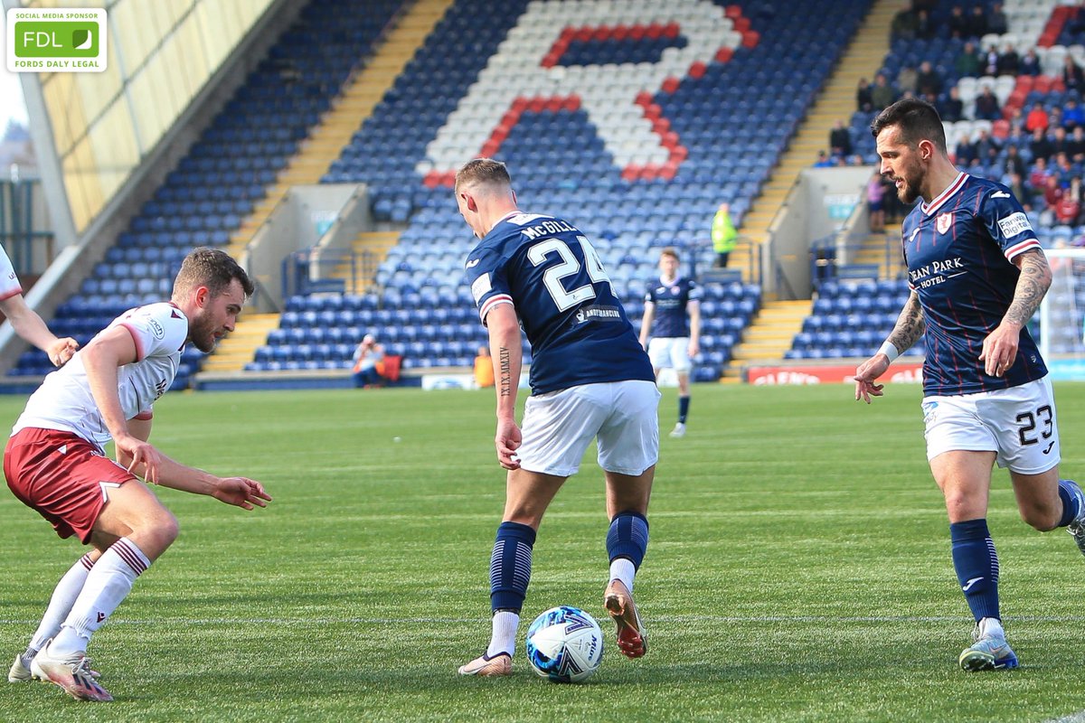 RaithRovers's tweet photo. All-rounder. 🦾
Loanee Scott McGill puts on a performance wherever he is on the pitch 🔥
📸 by @nmurrayphotos
#YourRovers https://t.co/31Hy6xkLy5
