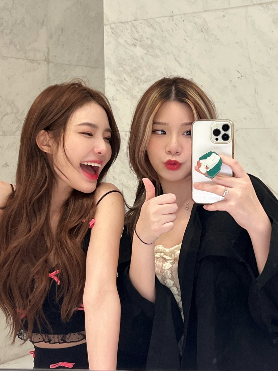 เ ฟิ น ค ย อ ง™️ tweet media