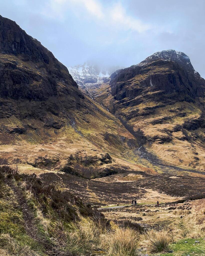 ElfexH's tweet photo. photos can never do justice to the immensity of Glencoe mountains. 
i cannot even begin to express how magical these look and how tiny you'll feel. ✨

~ also hi, im back ✨ https://t.co/uAKAOJkQVO https://t.co/pQAAmx4aEq