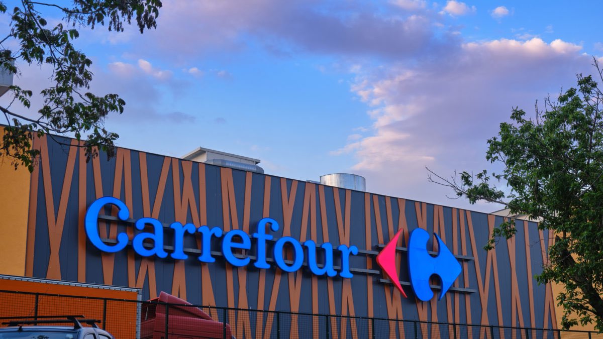 GossipRoomOff's tweet photo. 🚨 #Carrefour va mettre en place dès l'été 2023 une série de mesures à destination de ses salariées : 

- 12 jours d'absence par an seront octroyés aux employées atteintes d'endométriose. 

- Les femmes victimes d'une fausse couche pourront bénéficier de 3 jours de congé.

- Les femmes ayant recours à une procréation médicale assistée auront droit à une journée de repos, après l'implantation d'un embryon. 🚺 (via Le Point)