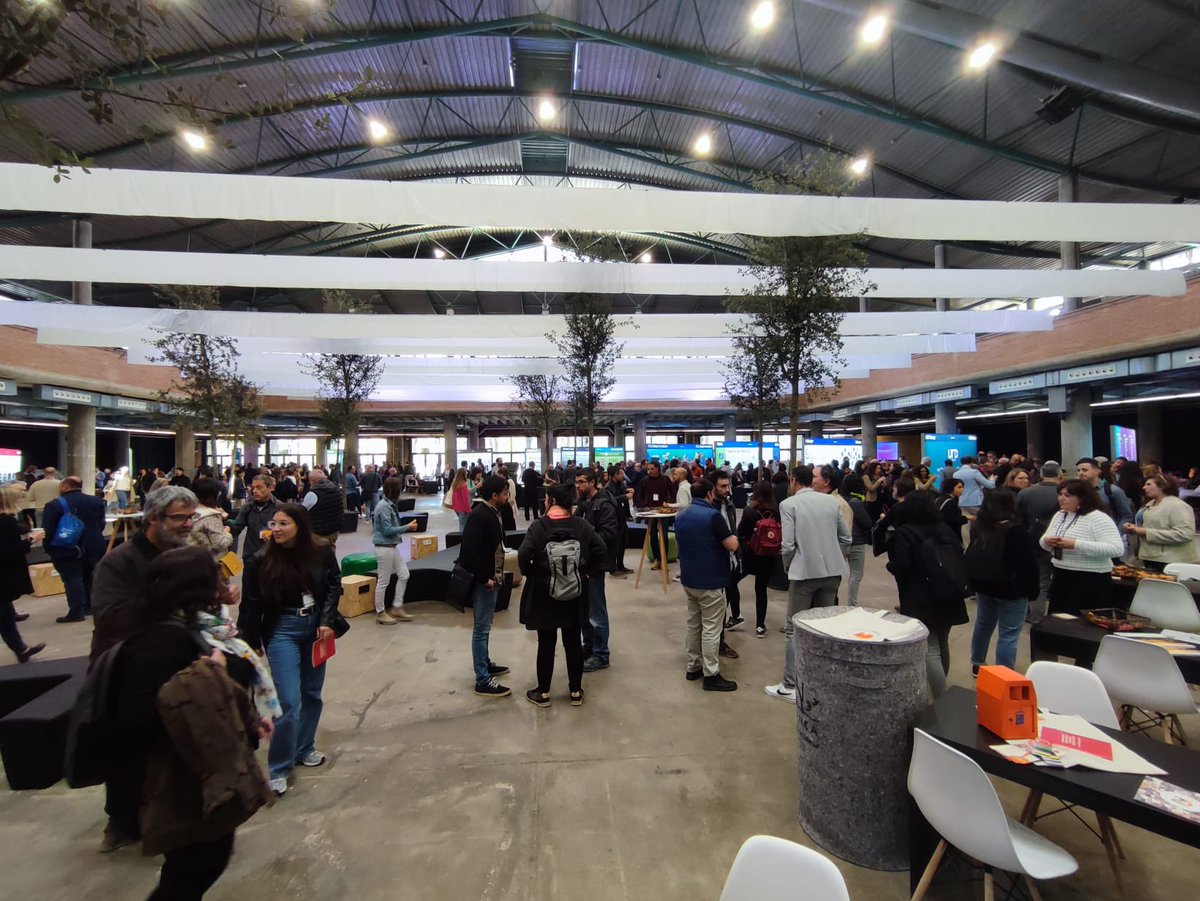 NexusGeographic's tweet photo. ¿Nos conocemos?
¡Te esperamos en @wasteinprogress para presentarte las plataformas #Recitty y #enmapa!
#smartcity #reciclaje https://t.co/9ZxYxg1Vt3