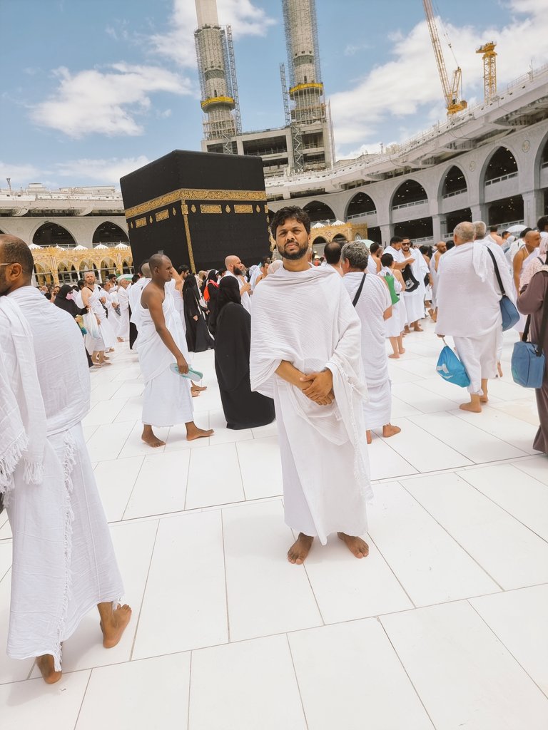 MaskoorUsmani's tweet photo. By the grace of Almighty Allah, performed Umraah in Ramadan. Walking in the footsteps of Prophet Muhammad (pbuh) felt a profound sense of connection with my faith and a renewed commitment to living a life of service &amp; generosity. May Allah (SWT) accept it and grant us forgiveness https://t.co/5kTZ6yhjVx