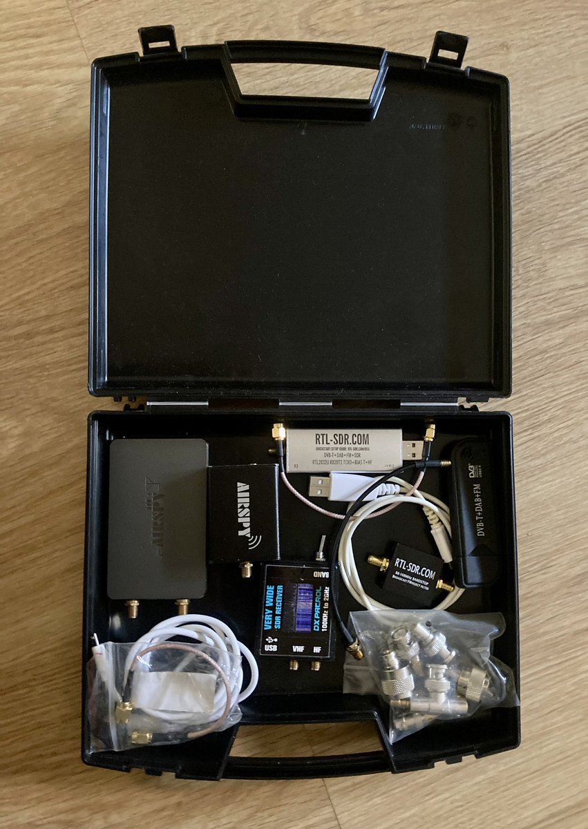 RadioHacking's tweet photo. Mañana, además de mi charla sobre las comunicaciones en la invasión de Ucrania, gracias a @BedisruptiveEs tendremos un espacio donde montaremos una exposición y demo con diferentes #SDR y equipos de #RF que usamos para el análisis de señales. ¡Os esperamos! #MundoHackerDay2023 📡 https://t.co/Fh4JTNOE5s