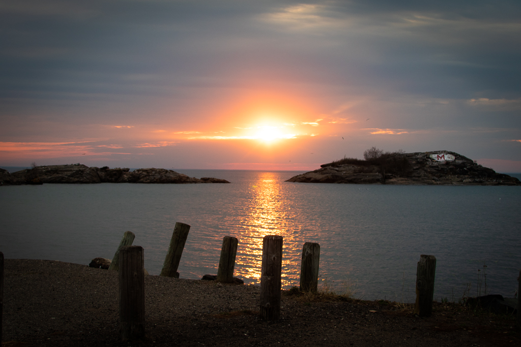 Good morning!  #sunrise #goodmorning #marquettemi #michigan #up #lakesuperior #photography #photo