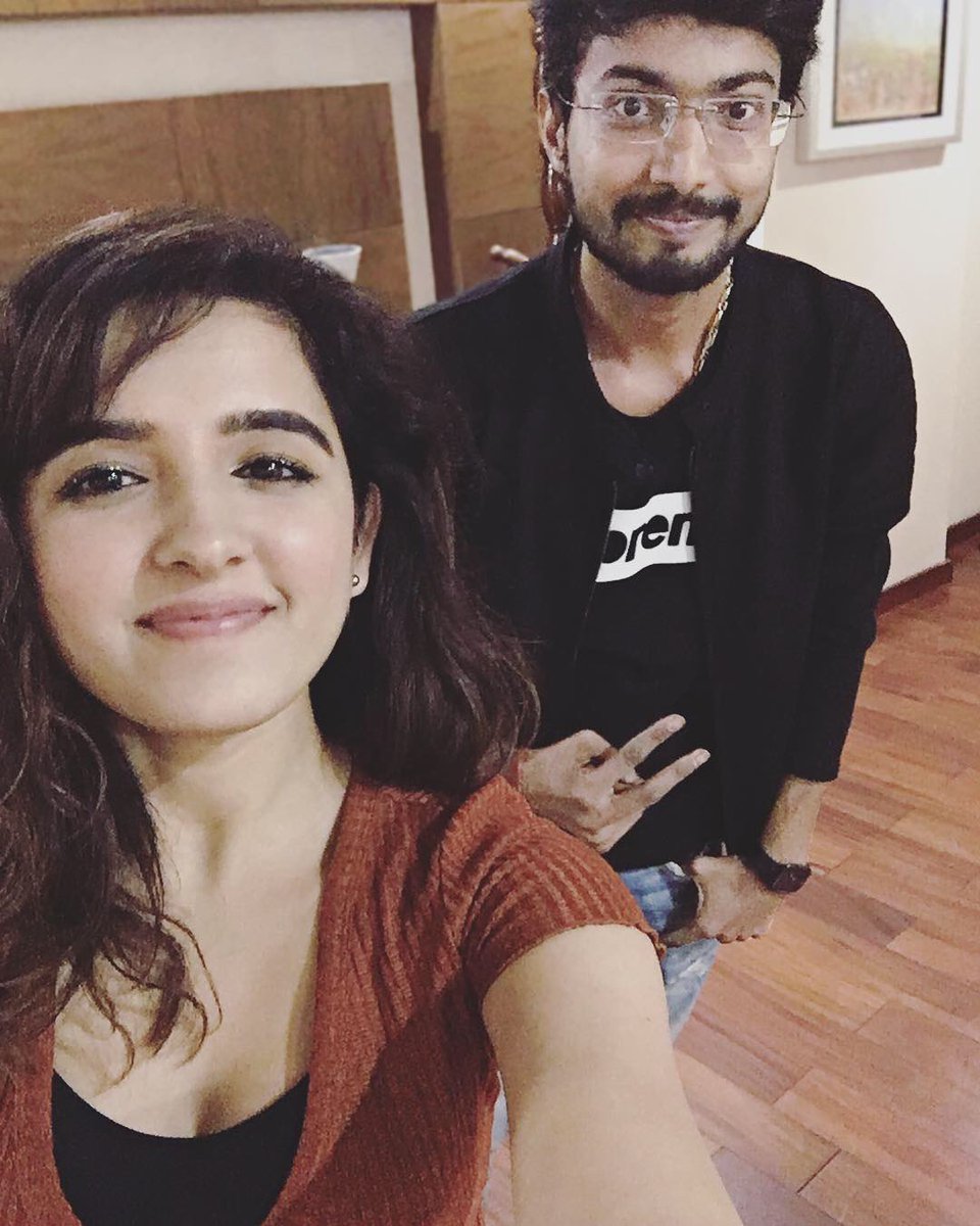 aakesh_garg's tweet photo. Thankyou for everything @ShirleySetia ❤️ always feel blessed to be part of it #teamshirleydiwas  missing you all❤️ https://t.co/3PAfXrA2nI