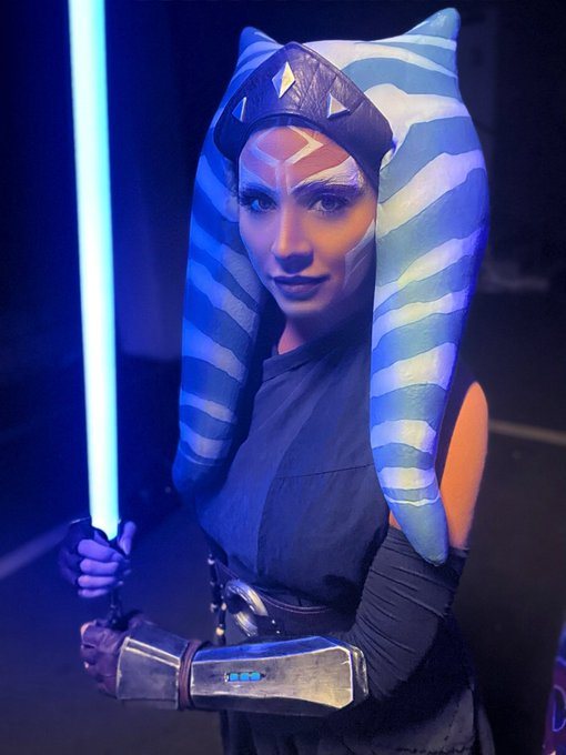 I&rsquo;m so excited for @DisneyPlusUK Ahsoka to come out!   Here&rsquo;s a flash back to @SW_Celebration 💙 https://t<a class="tags" target="_blank" title="On Twitter" href="/?out=eyJ0eXAiOiJKV1QiLCJhbGciOiJIUzUxMiJ9.eyJpYXQiOjE3MjA3MjgzMzUsImlzcyI6InR3cG9ybnN0YXJzLmNvbSIsIm5iZiI6MTcyMDcyODMzNSwiZXhwIjoxNzUyMjY0MzM1LCJyZWRpcmVjdF91cmwiOiJodHRwczovL3R3aXR0ZXIuY29tL0Rpc25leVBsdXNVSyJ9.8C2He9fdSYmK3njboMxhNU60FSh1M5x74sJKTUj2KidKlM62b16yO3Bt8CZPUeLZRi179NLU0z6iQnrBtuFVjg">@DisneyPlusUK</a><a href="/tag/cosplay"class="tags"><span>#cosplay</span></a><a href="/tag/bodypaint"class="tags"><span>#bodypaint</span></a><a href="/tag/bramble"class="tags"><span>#bramble</span></a>