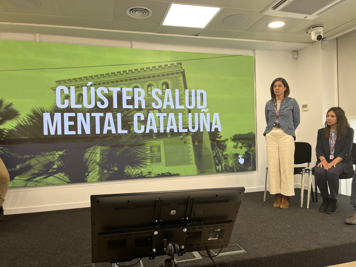 albertopezzi's tweet photo. El #valorcompartido presentado por @pvirtudes como tema central de las jornadas #intercluster Ecuador-Catalunya celebradas en @accio_cat y con las participación de más de dos docenas de #clusters como el @ClusterSalutMen entre otros https://t.co/UMLvKxZrxr