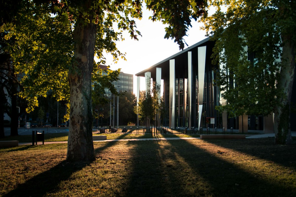 thespotlyfe's tweet photo. It's no secret that faculty and staff across the country are struggling with burnout and work-life balance.  But what impact does that have on students?

Our latest article explores the correlation between faculty and student wellbeing.

https://t.co/LJHVbJGC6v https://t.co/dxEJLndHgG