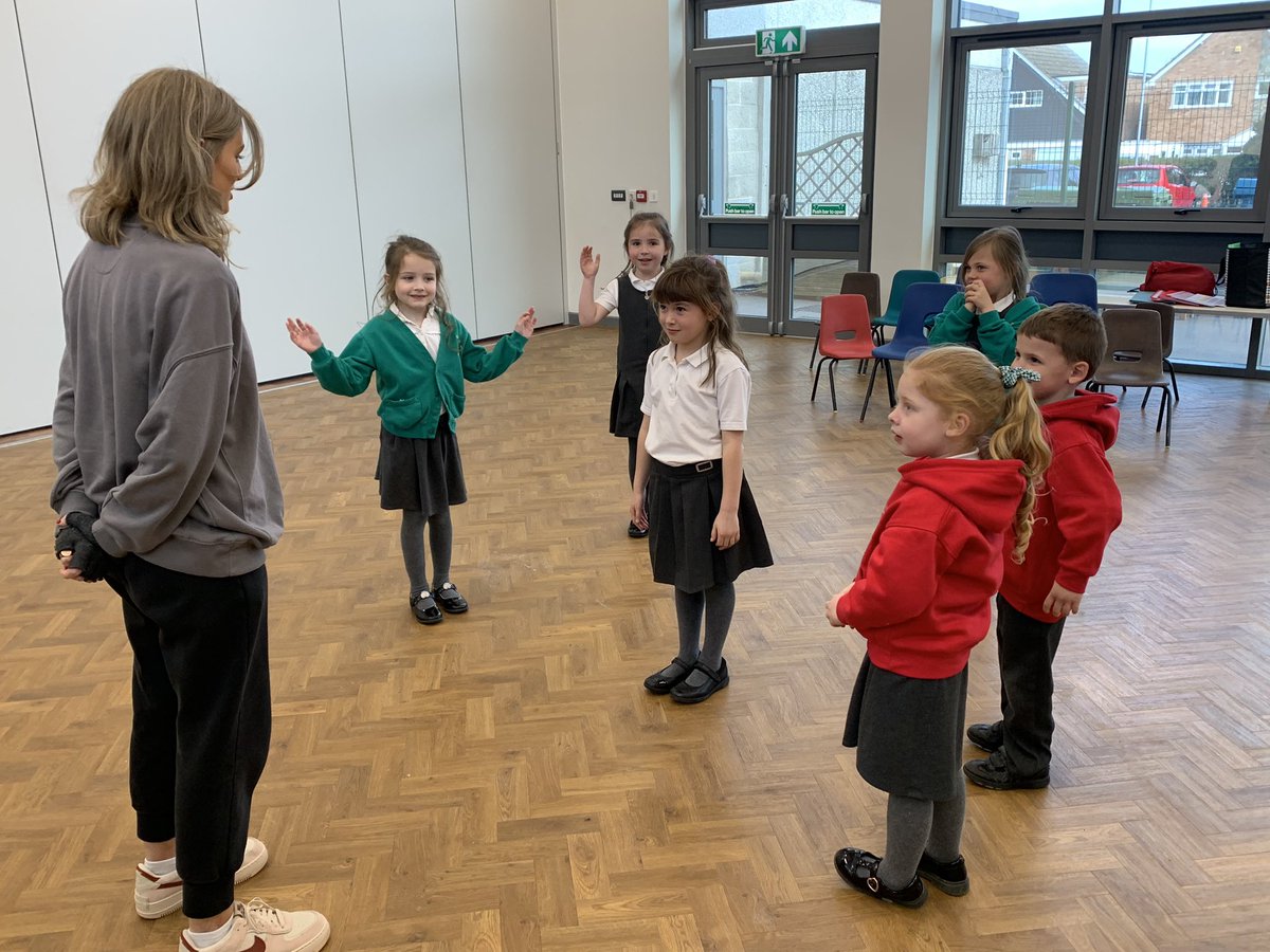 LVLeicester's tweet photo. ๐ Smiles and Concentration ๐ค
๐ฅณ So good to be back at Little Voices lessons @fleckneyprimary for the Summer term!
#Fleckney #fleckneyprimaryschool #dramaclasses #clubhubmember #performingartsforkids #singinglessons #LAMDA #musicaltheatre https://t.co/8DVplp7j2T